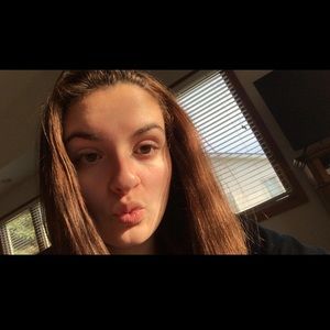 Meet your Posher, Alison